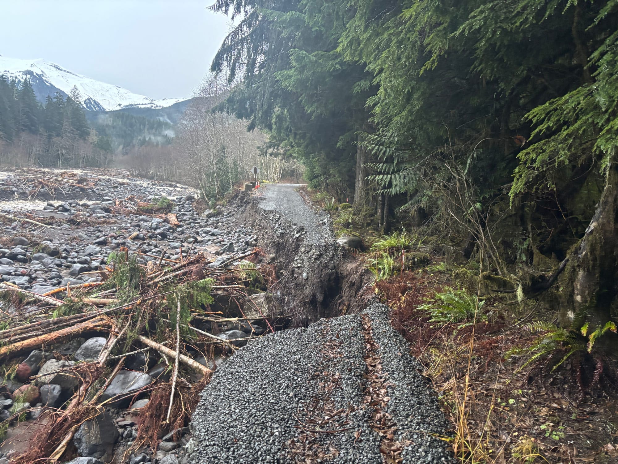 a road washout on the route heliotrope ridge in Mount baker